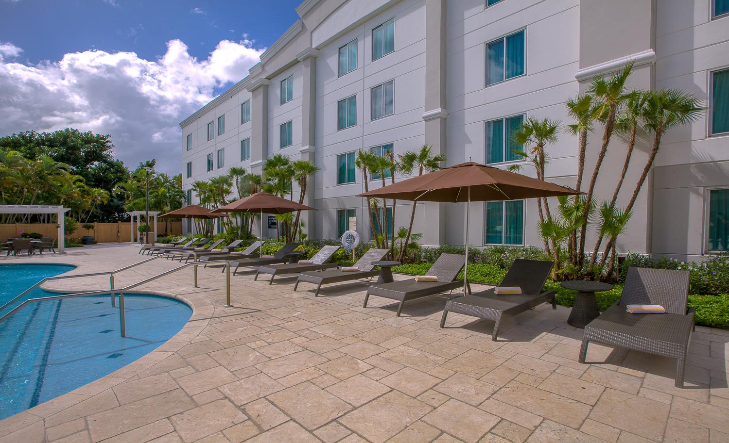 Hampton Inn & Suites San Juan Каролина Екстериор снимка