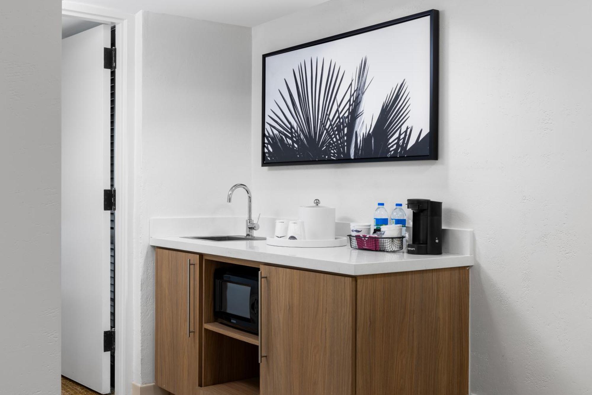 Hampton Inn & Suites San Juan Каролина Екстериор снимка