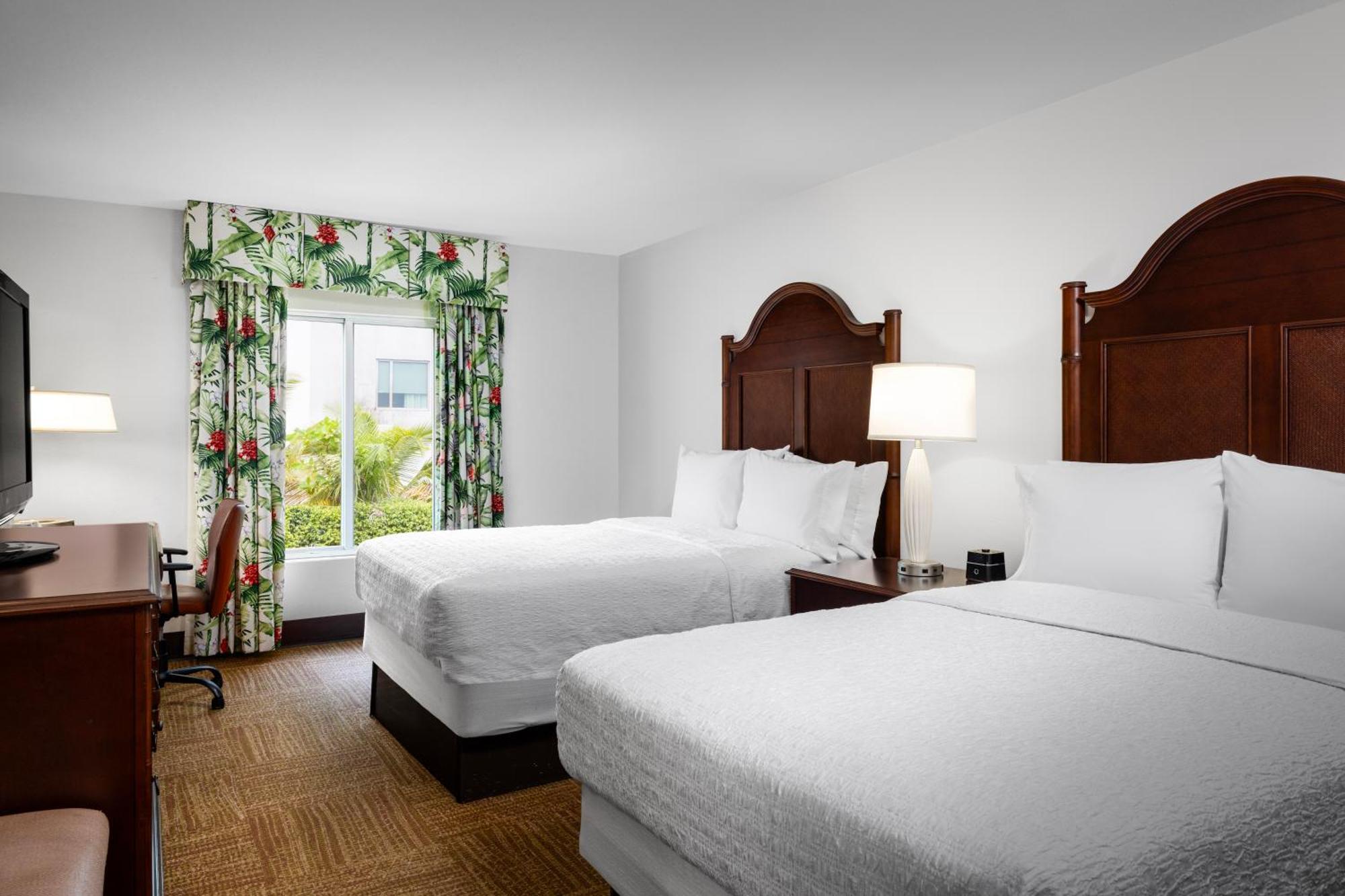 Hampton Inn & Suites San Juan Каролина Екстериор снимка