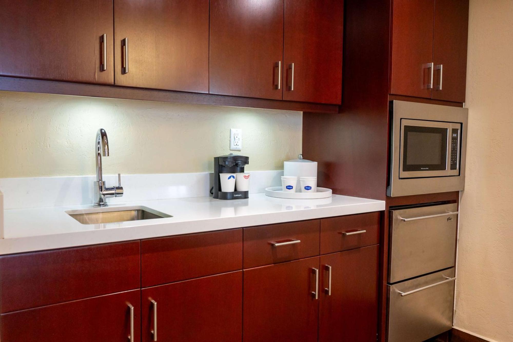 Hampton Inn & Suites San Juan Каролина Екстериор снимка