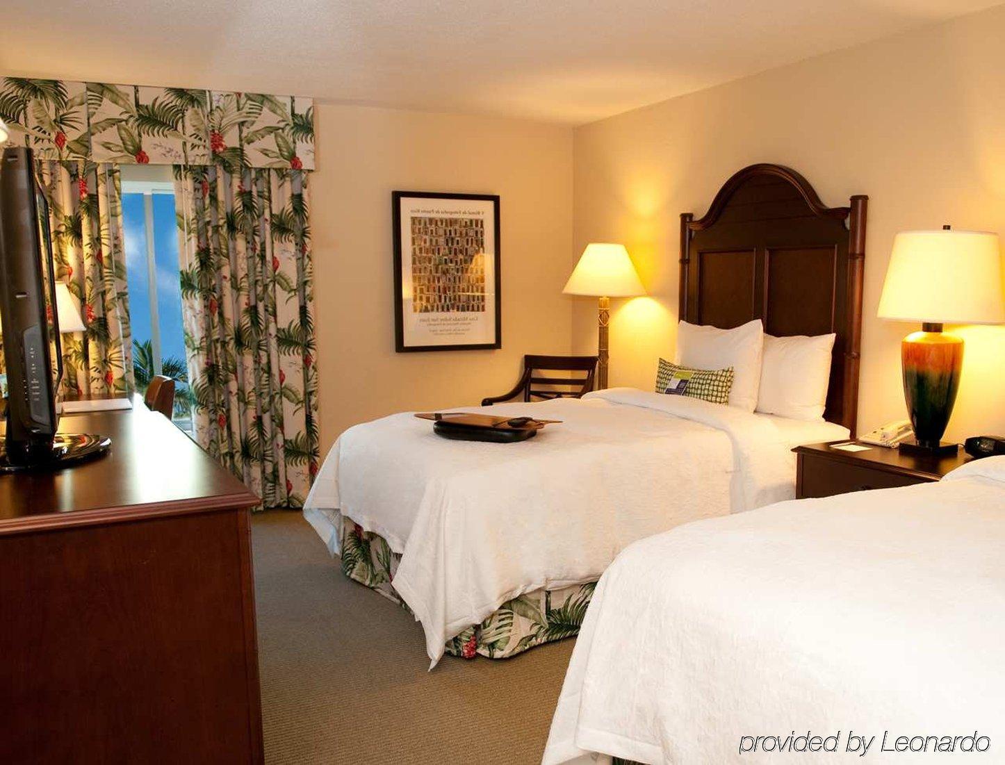 Hampton Inn & Suites San Juan Каролина Стая снимка