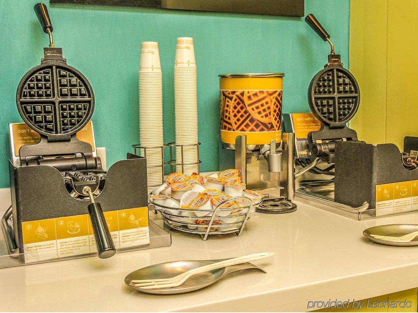 Hampton Inn & Suites San Juan Каролина Екстериор снимка